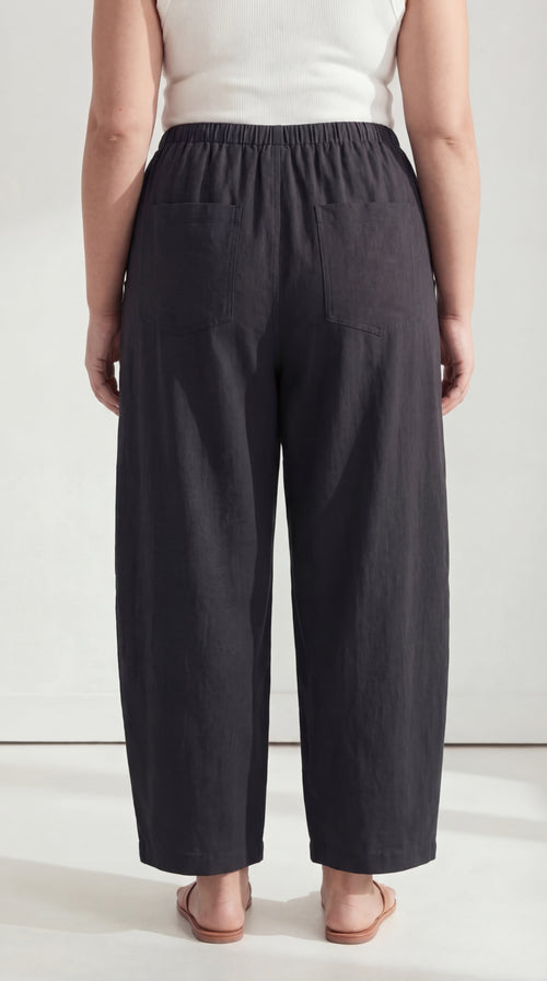 Relaxed Linen Wide-Leg Pants